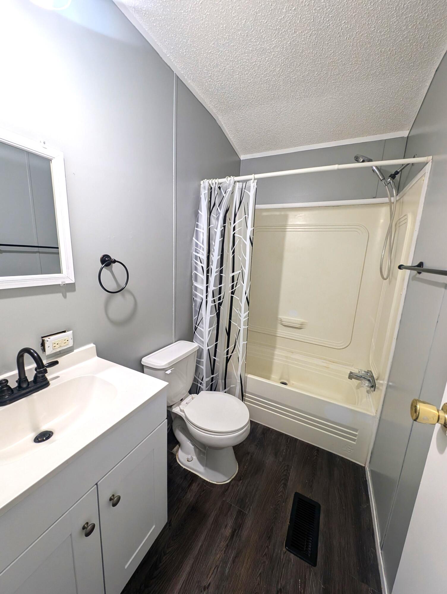 1714 Harding Road Mount Olivet, KY 41064 - Photo 12 of 21 Bathroom