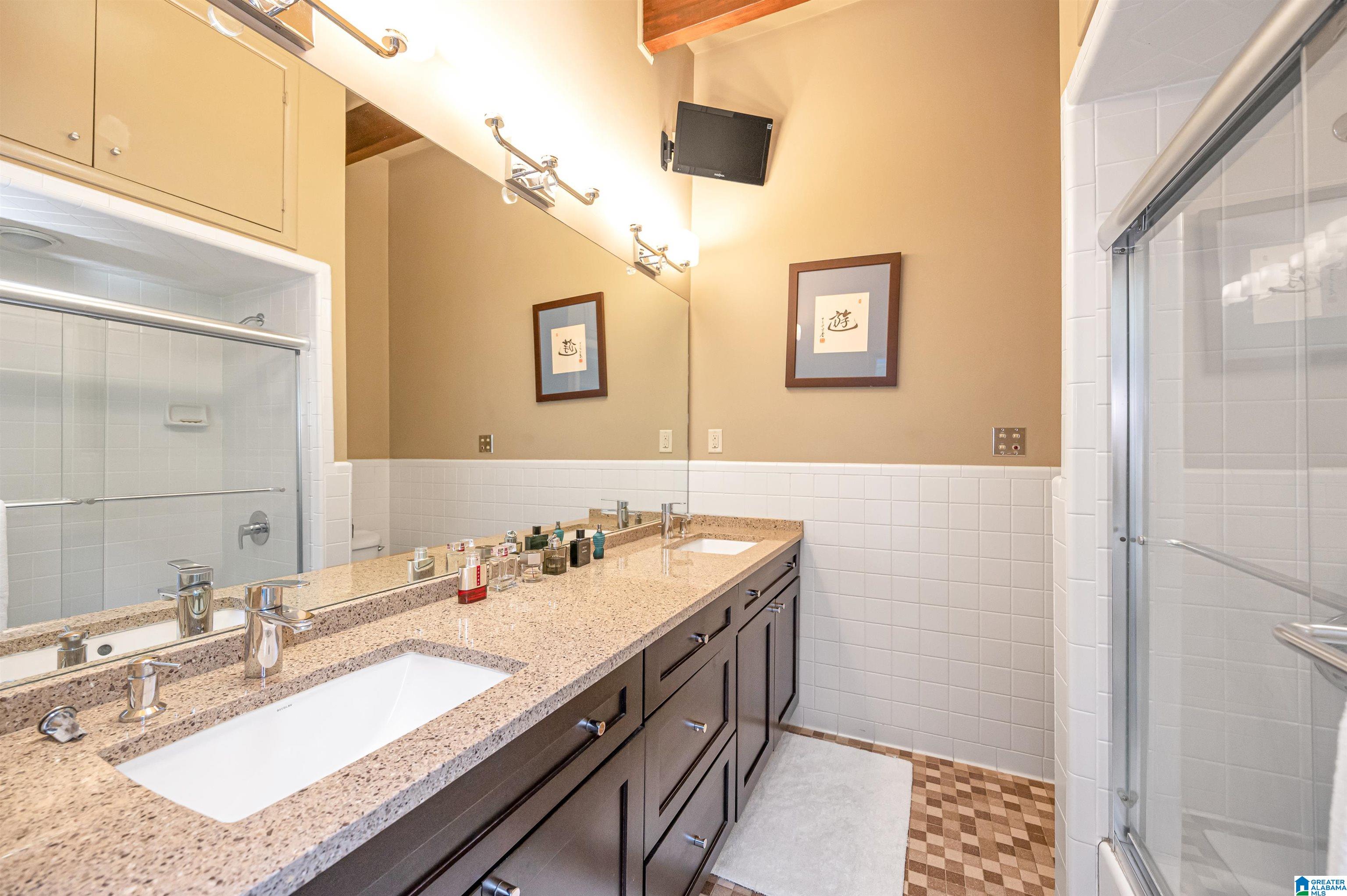 909 Rockford Road Birmingham, AL 35222 - Photo 22 of 46