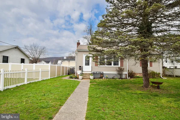 $349,999 | 9 Lombard Street, Thurmont, MD 21788