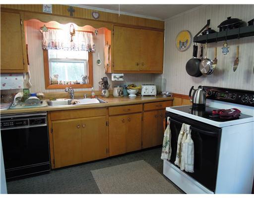 85 Fort Road Presque Isle, ME 04769 - Photo 15 of 17 Kitchen.
