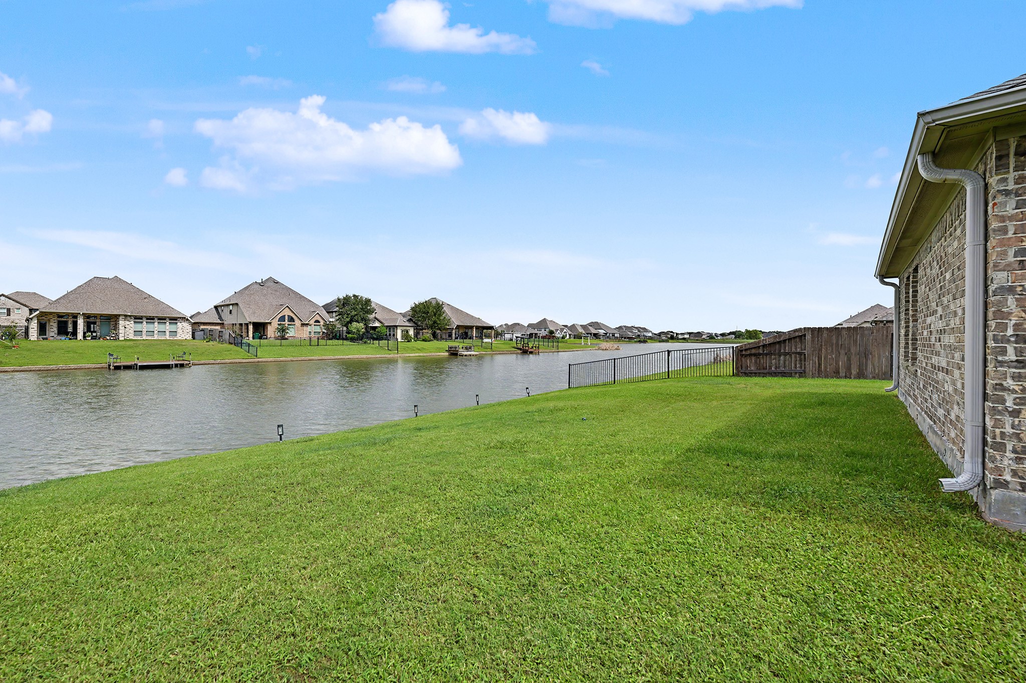 2735 Broad Reach Road Manvel, TX 77578 - Photo 22 of 37 Gallery Image 22