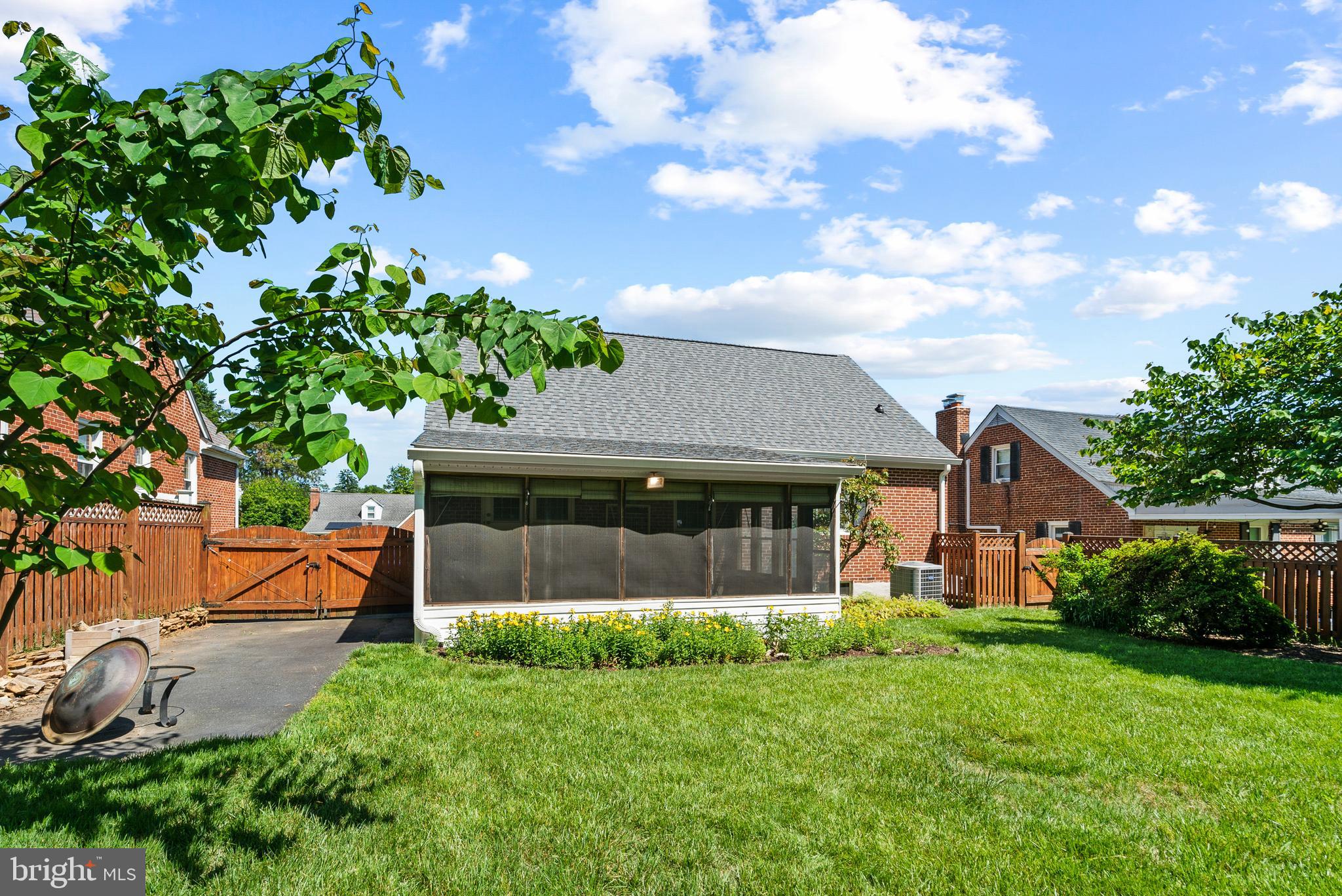 316 Gralan Road Baltimore, MD 21228 - Photo 37 of 43