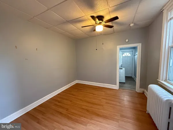 $925 | 2423 East Allegheny Avenue, Unit 1, Philadelphia, PA 19134