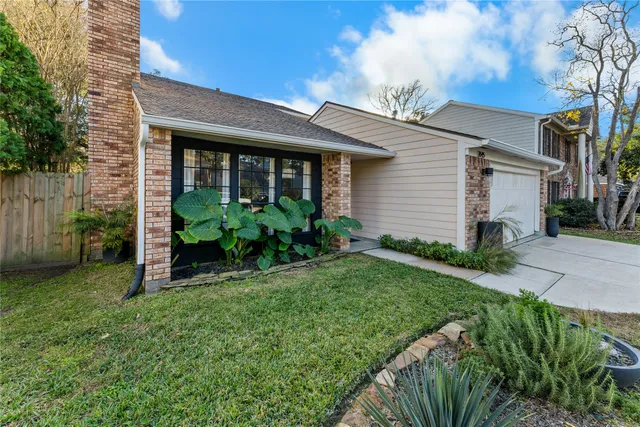 $317,000 | 2645 Sawyer Drive, Seabrook, TX 77586