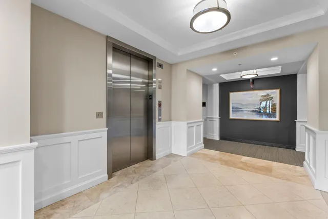 $500,000 | 1320 Riverside Lane, Unit 112, Mendota Heights, MN 55118