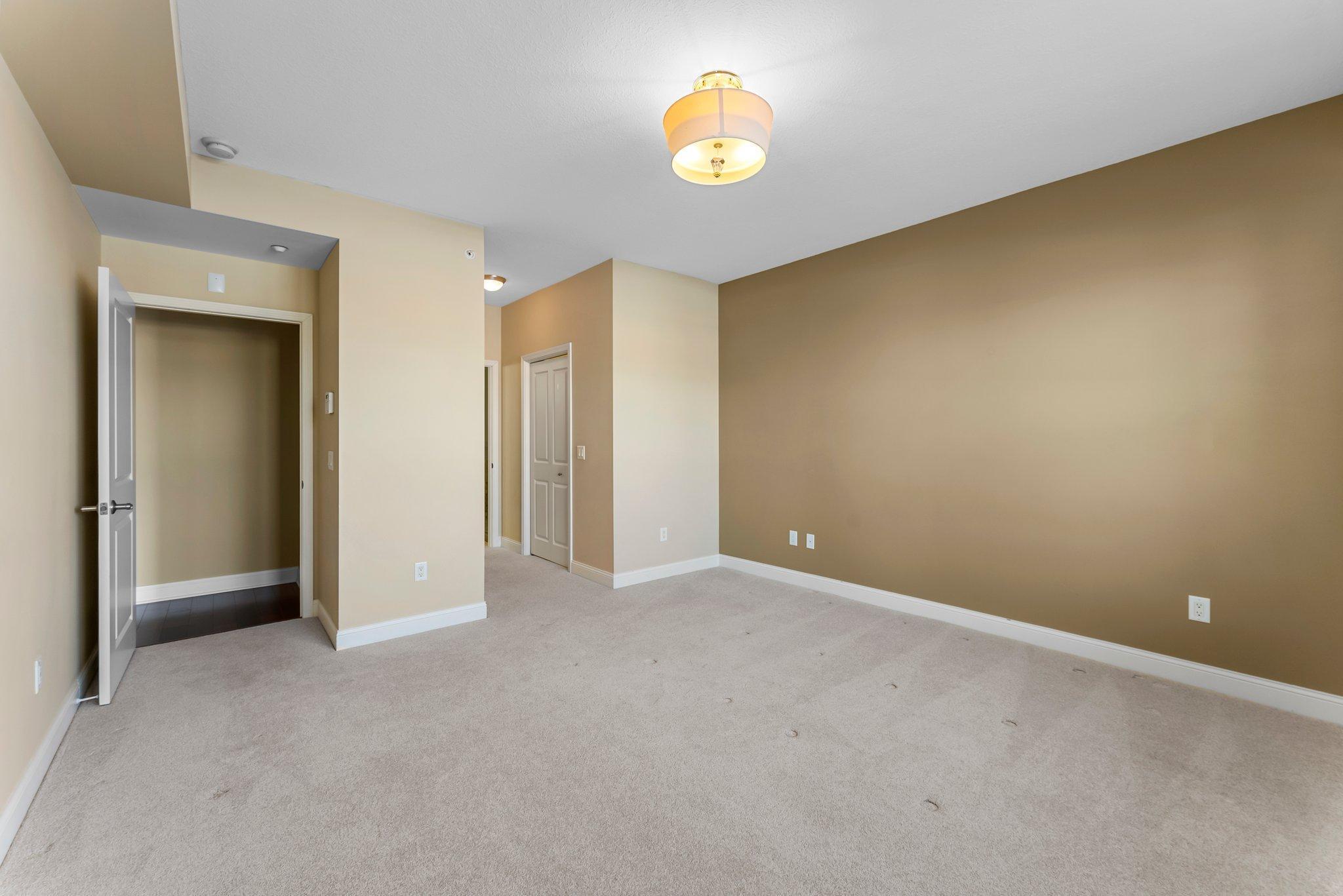 1320 Riverside Lane, Unit 112 Mendota Heights, MN 55118 - Photo 39 of 71