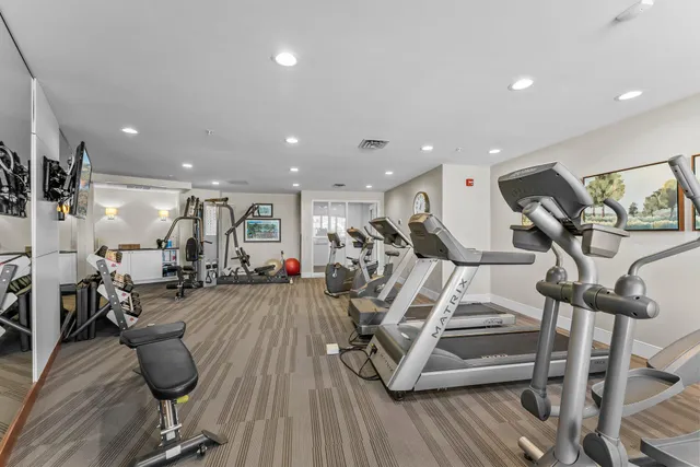 $500,000 | 1320 Riverside Lane, Unit 112, Mendota Heights, MN 55118