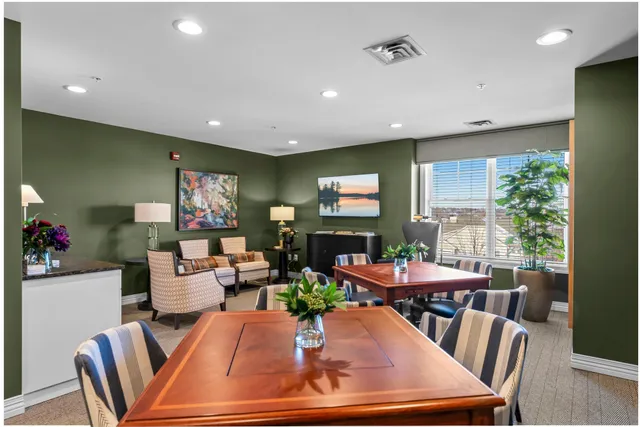 $500,000 | 1320 Riverside Lane, Unit 112, Mendota Heights, MN 55118