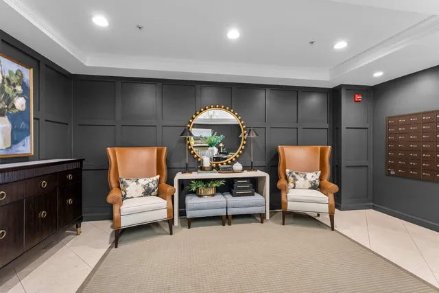 $500,000 | 1320 Riverside Lane, Unit 112, Mendota Heights, MN 55118