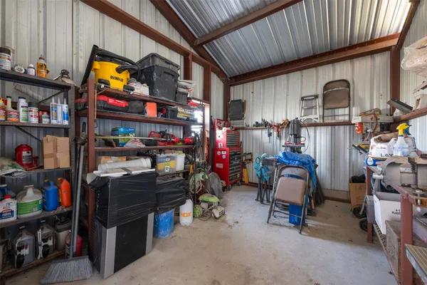 $800,000 | 700 County Road 466, Elgin, TX 78621