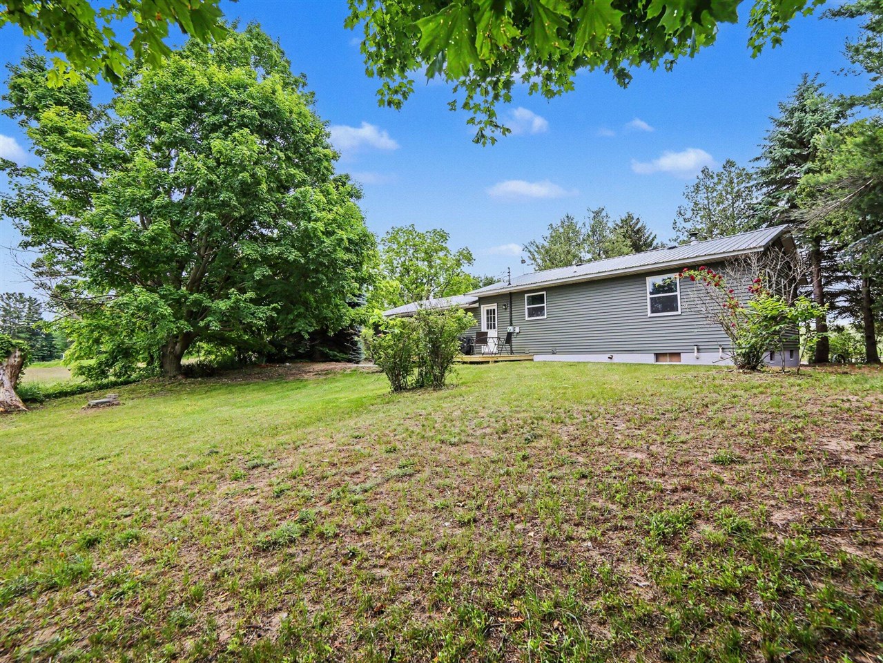 2209 East Madison Road Hart, MI 49420 - Photo 23 of 33