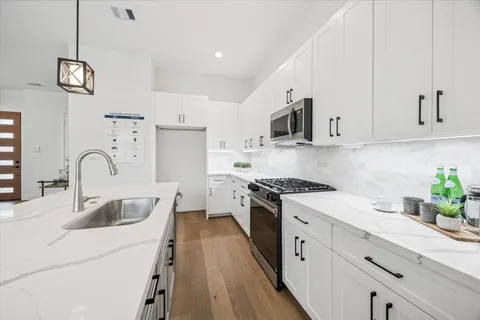 $349,700 | 1826 West Tidwell Road, Houston, TX 77091