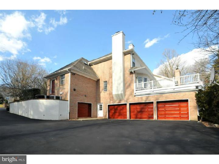 1639 Stocton Road Jenkintown, PA 19046 - Photo 25 of 25 Garage