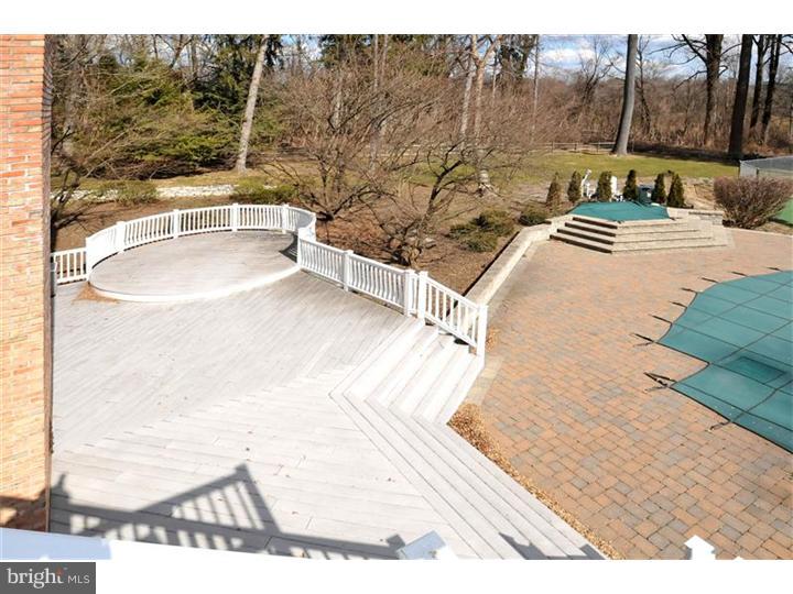 1639 Stocton Road Jenkintown, PA 19046 - Photo 8 of 25 Deck