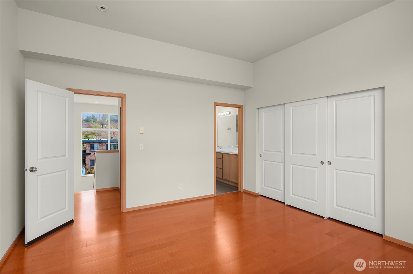 4000 14th Avenue South, Unit B Seattle, WA 98108 - Photo 4 of 19 Gallery Image 4