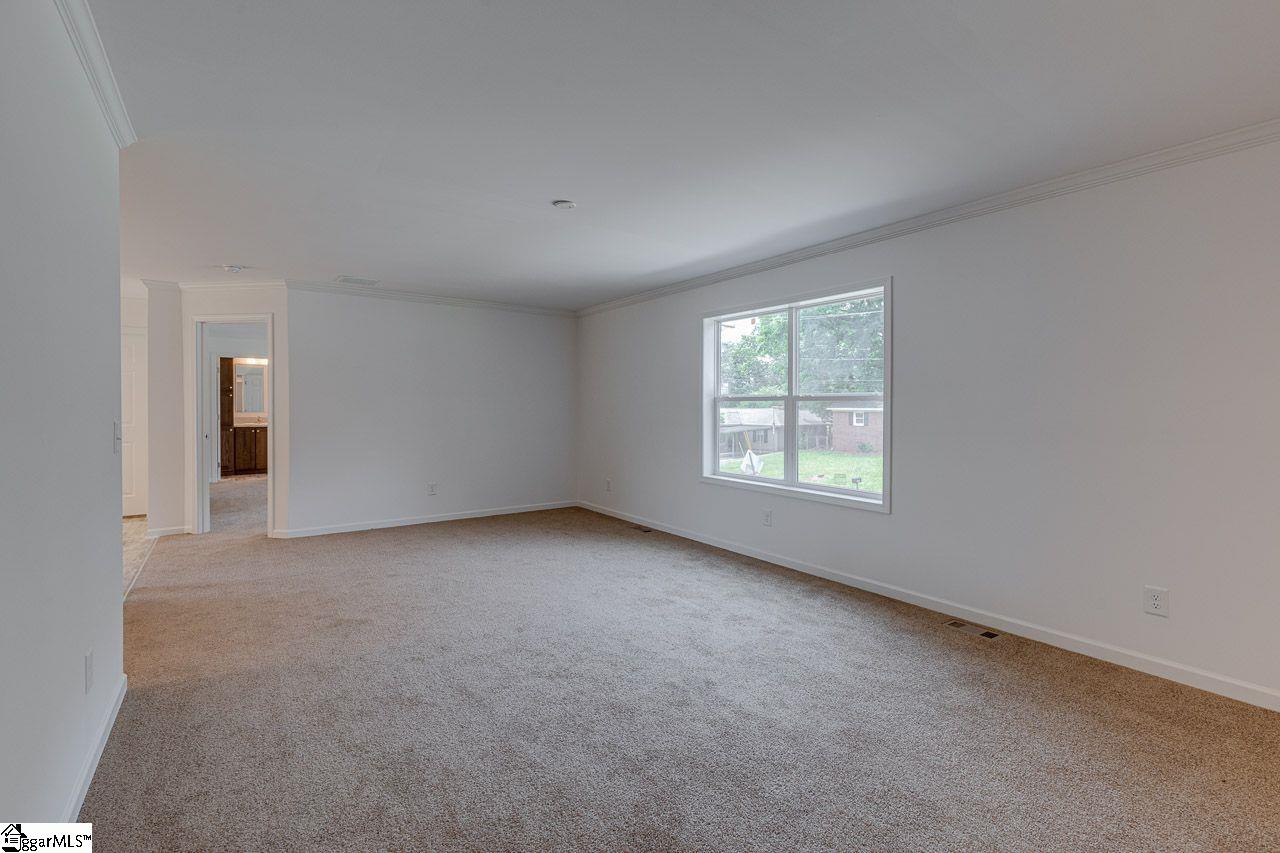 110 South Buckhorn Road Greenville, SC 29609 - Photo 11 of 33 Gallery Image 11