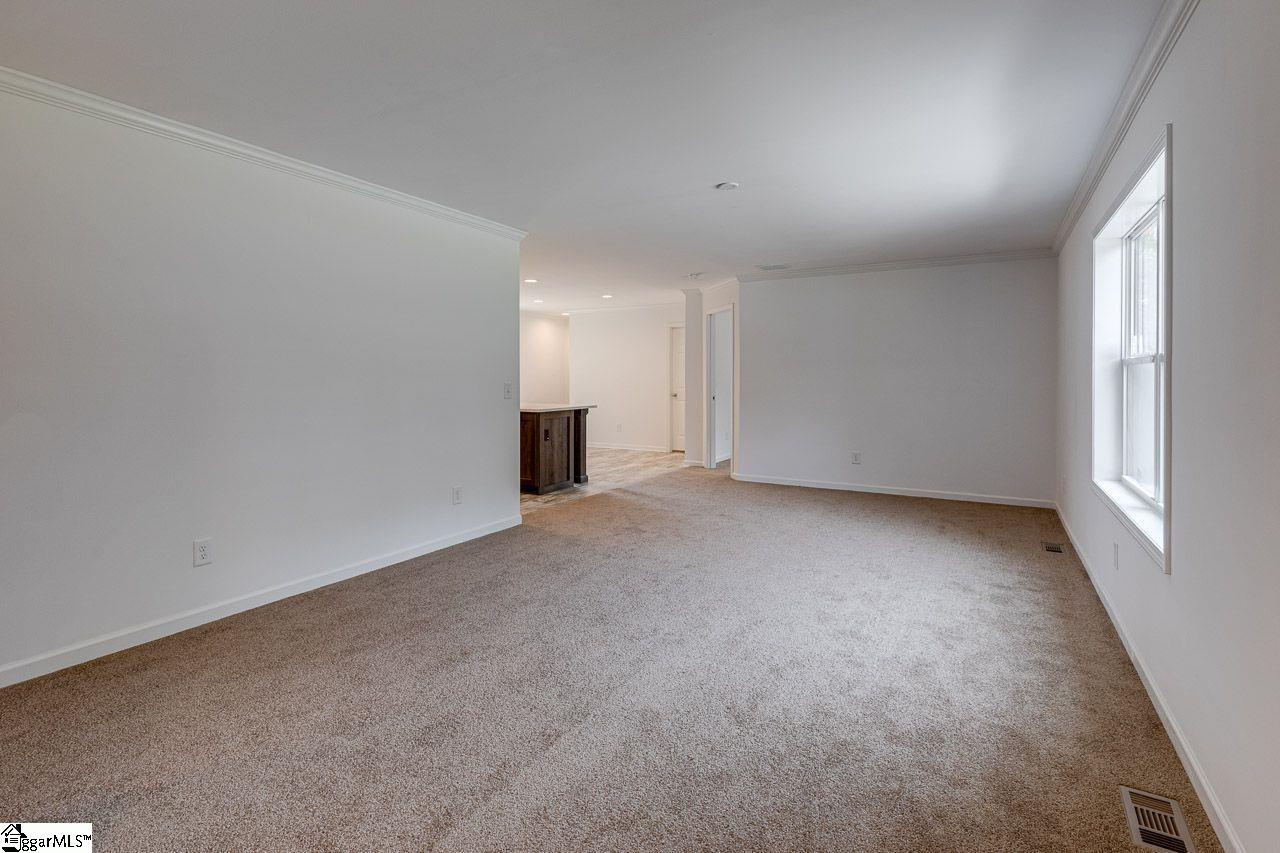 110 South Buckhorn Road Greenville, SC 29609 - Photo 10 of 33 Gallery Image 10