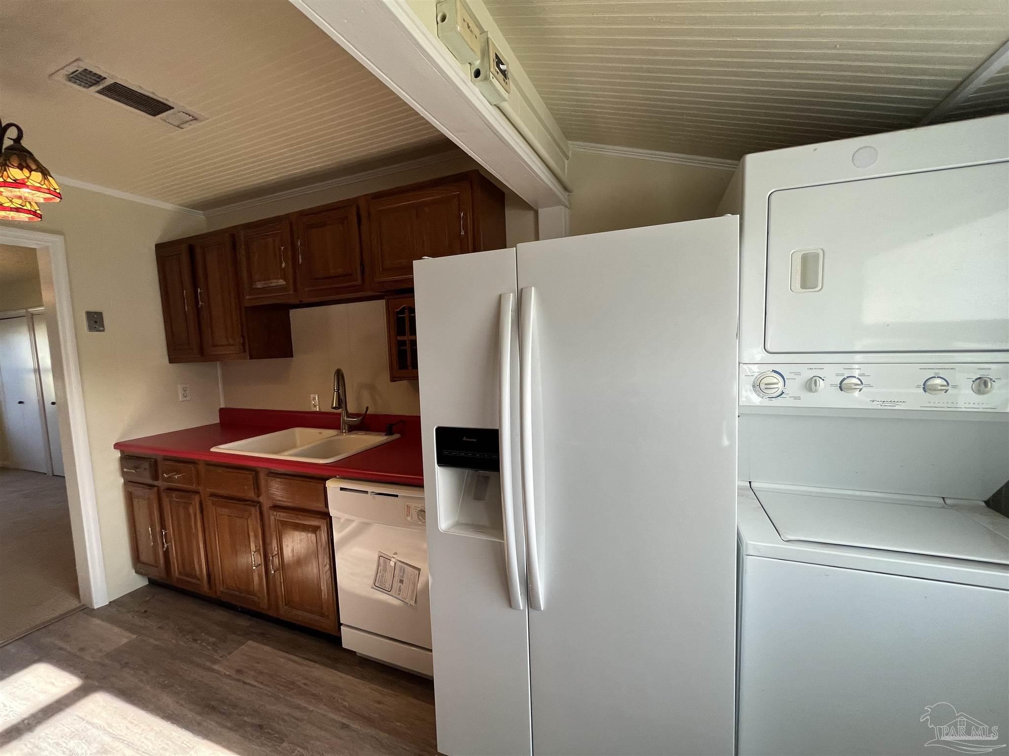 803 Rue Max Street Pensacola, FL 32507 - Photo 3 of 12