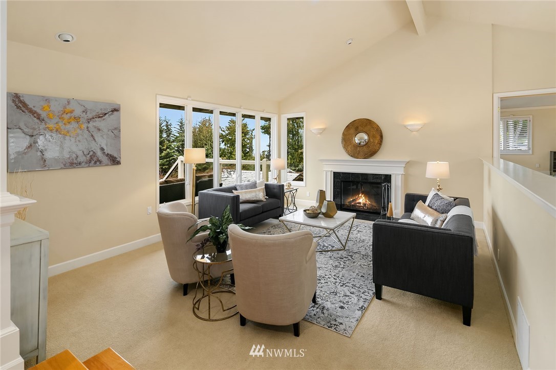 17618 Southeast 102nd Street Renton, WA 98059 - Photo 9 of 25