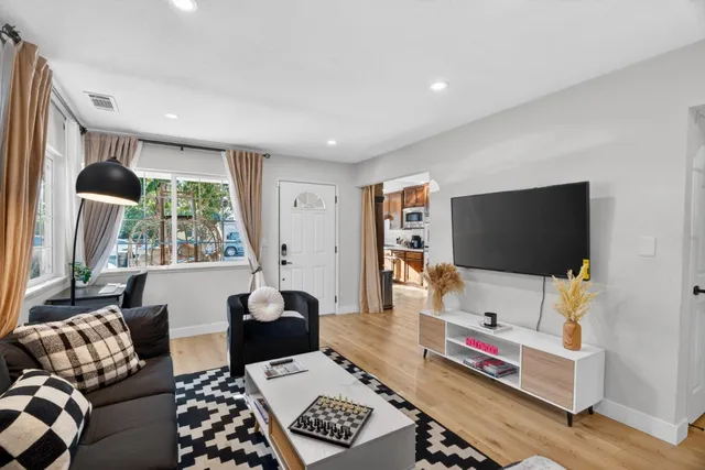 $888,000 | 10230 Griffith Street, San Jose, CA 95127