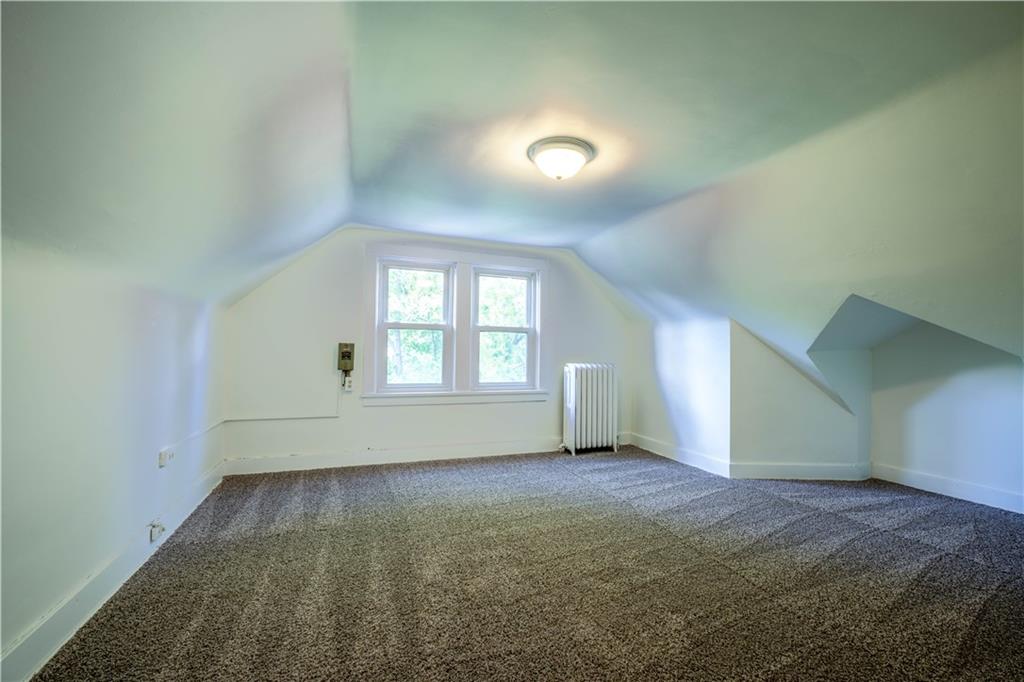 6418 Landview Road Pittsburgh, PA 15217 - Photo 17 of 24 an empty room with windows