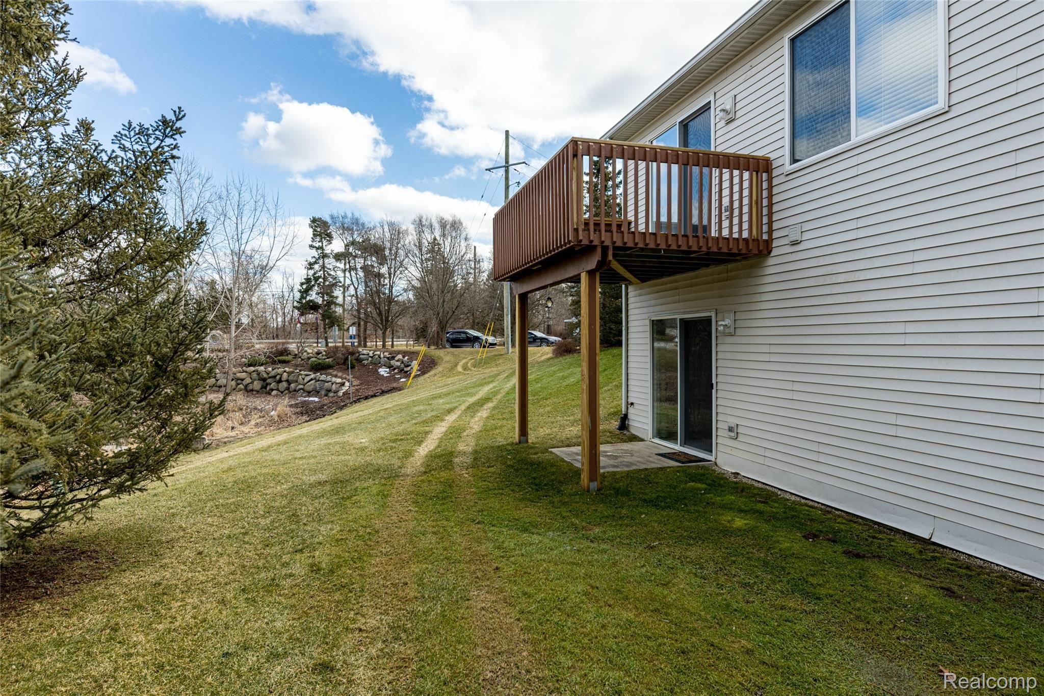 16 Sedum Road, Unit 1 Howell, MI 48843 - Photo 35 of 43 32Rear Exterior16 Sedum Rd (10 of 43).jpg