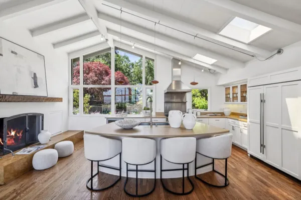 $7,998,000 | 138 Bolivar Lane, Portola Valley, CA 94028