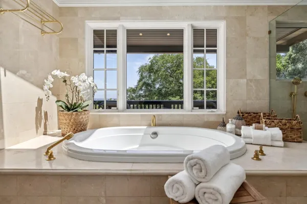 $7,998,000 | 138 Bolivar Lane, Portola Valley, CA 94028