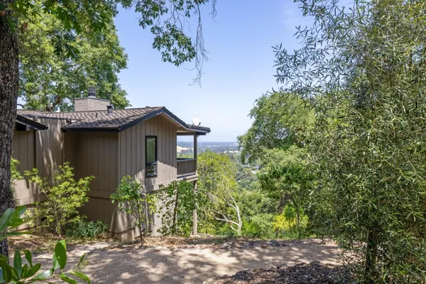 $7,998,000 | 138 Bolivar Lane, Portola Valley, CA 94028