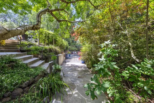 $7,998,000 | 138 Bolivar Lane, Portola Valley, CA 94028