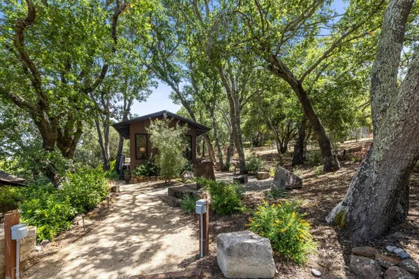 $7,998,000 | 138 Bolivar Lane, Portola Valley, CA 94028
