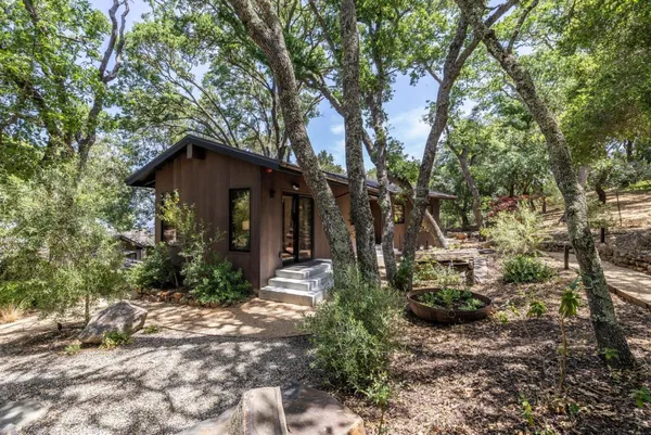 $7,998,000 | 138 Bolivar Lane, Portola Valley, CA 94028
