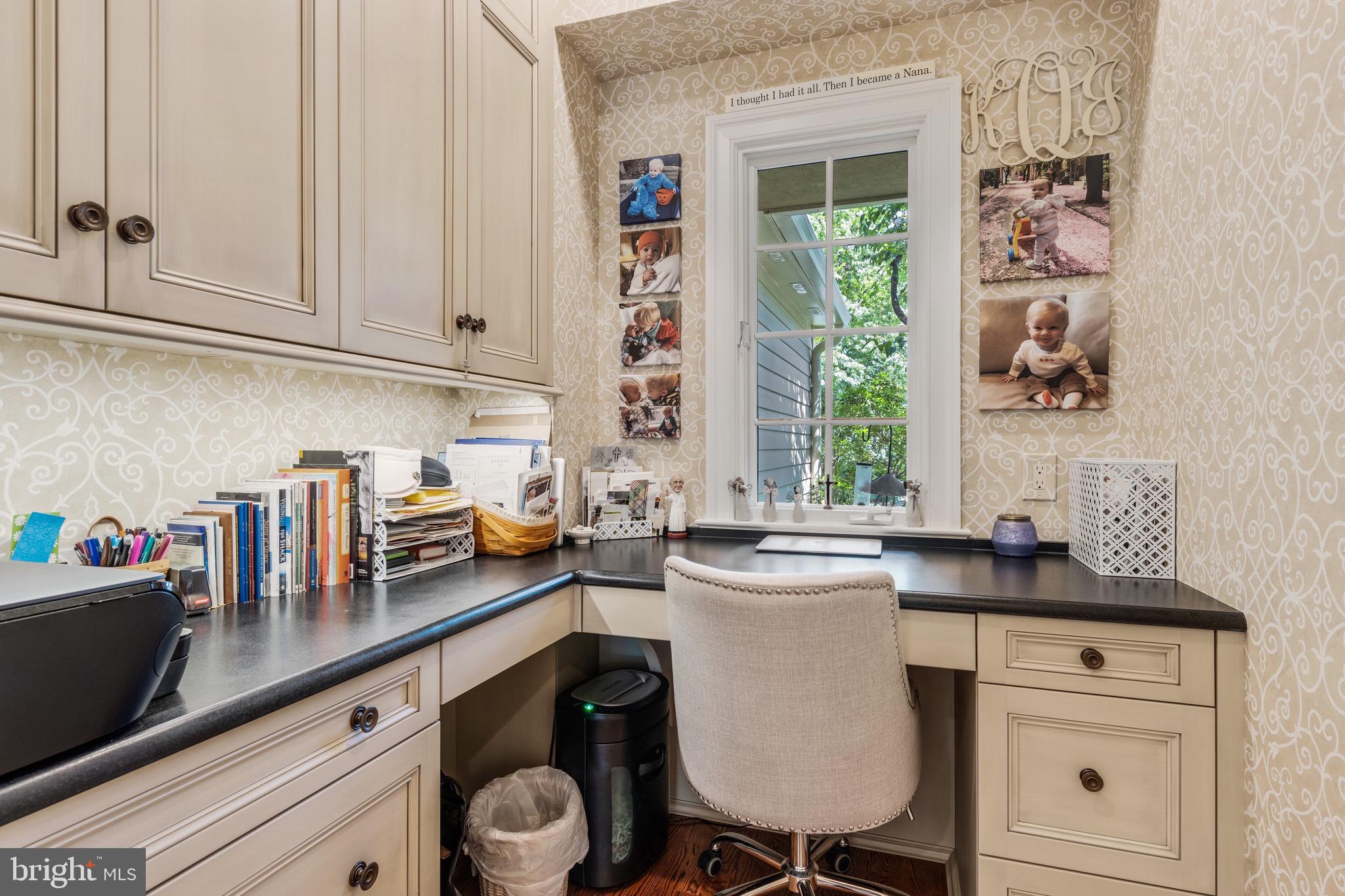 706 Turnbridge Road Wayne, PA 19087 - Photo 18 of 72 Small Office or "Command Center" with pocket door