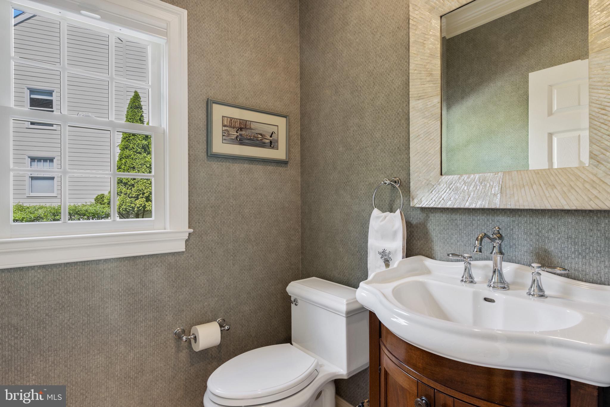 706 Turnbridge Road Wayne, PA 19087 - Photo 36 of 72 One of two powder rooms on main level