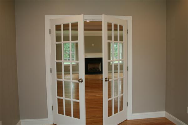 3 Mae Road Bedford, MA 01730 - Photo 9 of 29 Gallery Image 9