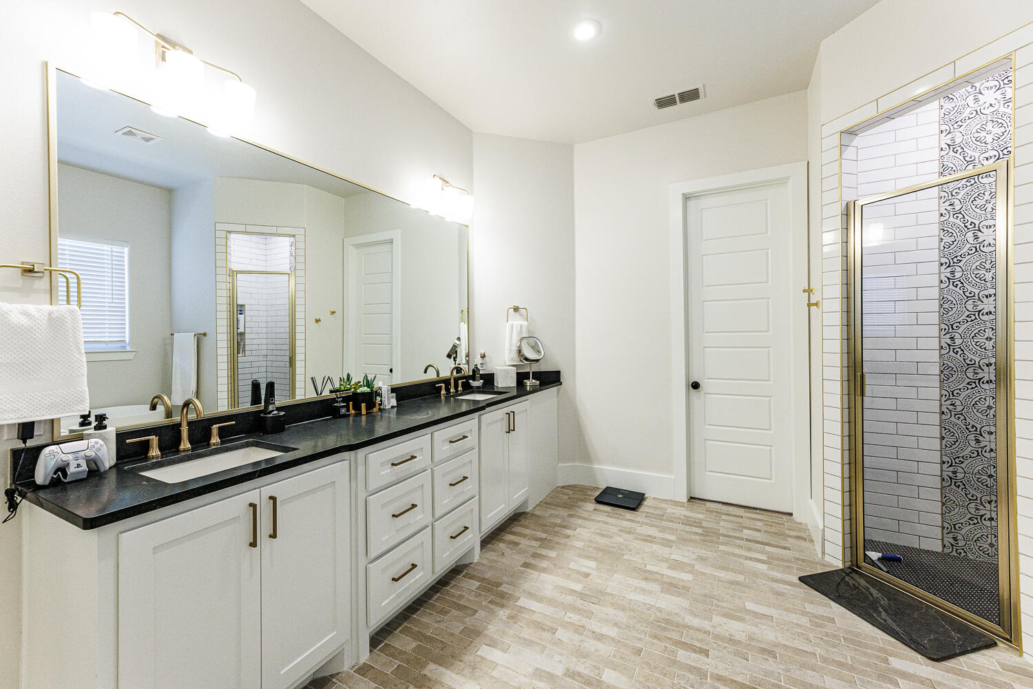 2805 150th Street Lubbock, TX 79423 - Photo 38 of 82 Primary Bathroom