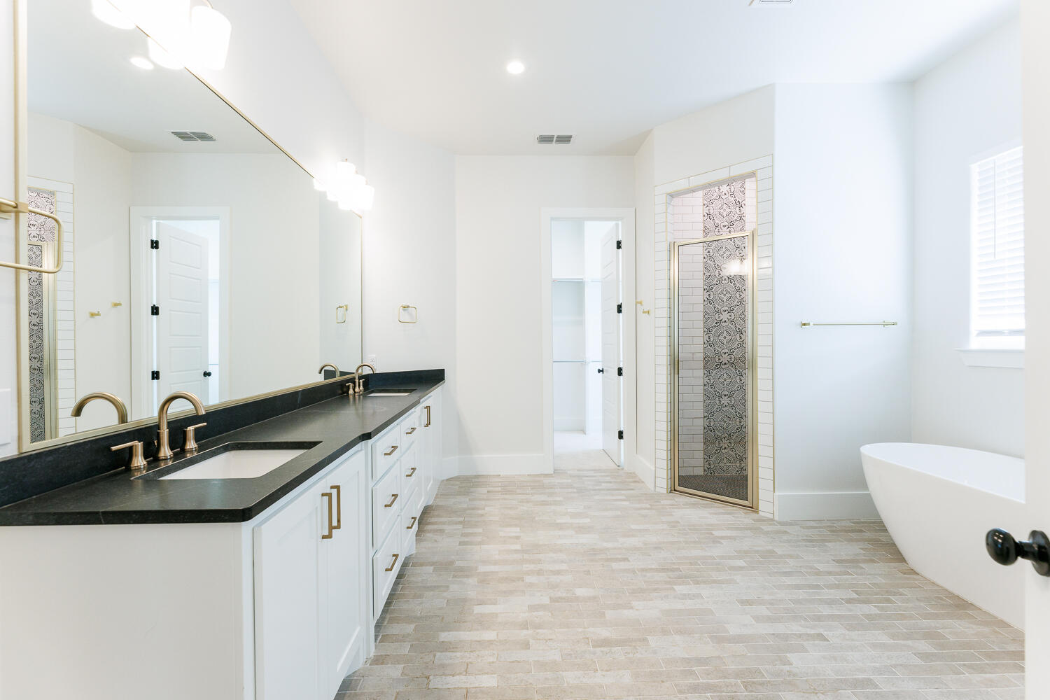 2805 150th Street Lubbock, TX 79423 - Photo 40 of 82 Primary Bathroom