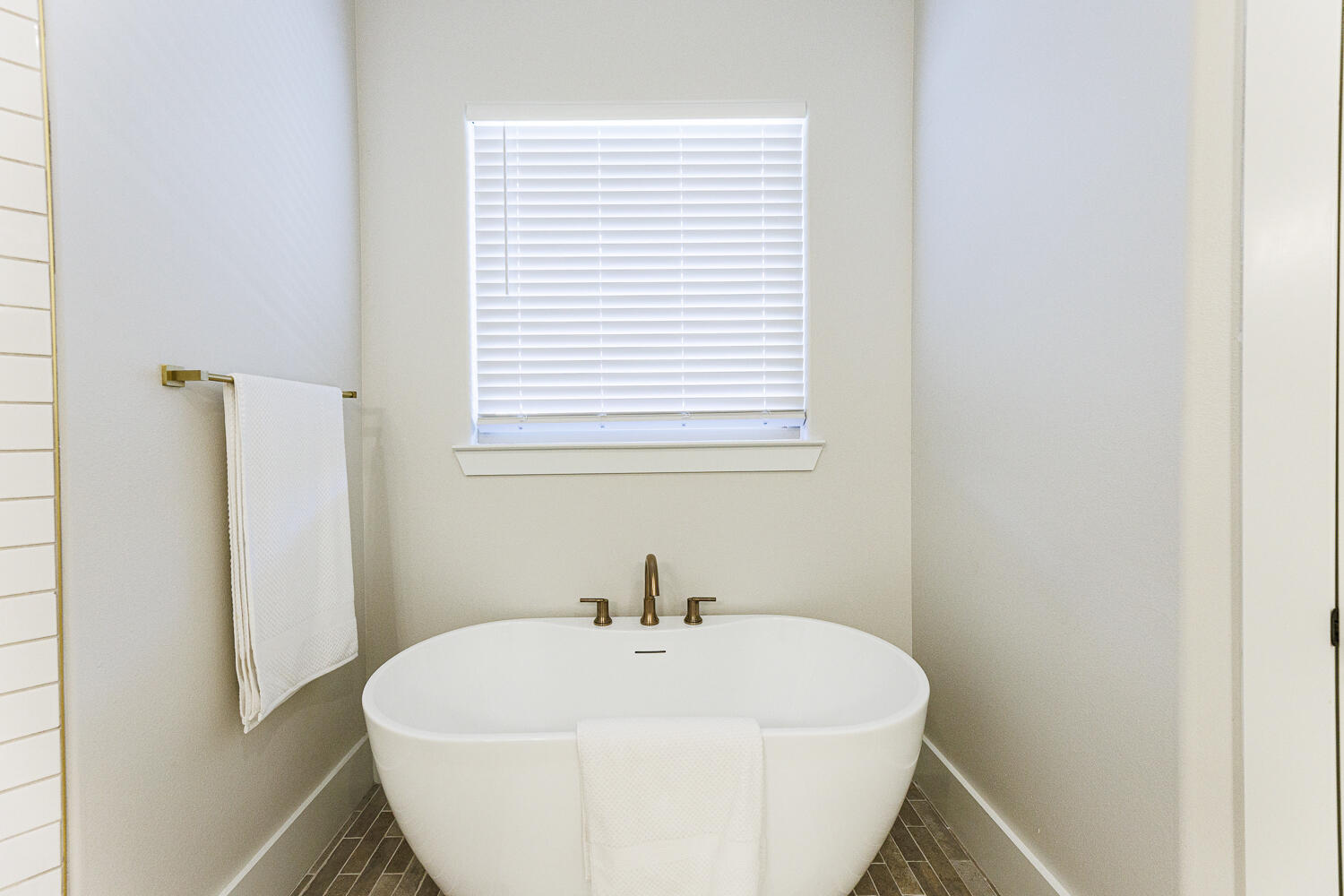 2805 150th Street Lubbock, TX 79423 - Photo 42 of 82 Primary Bathroom