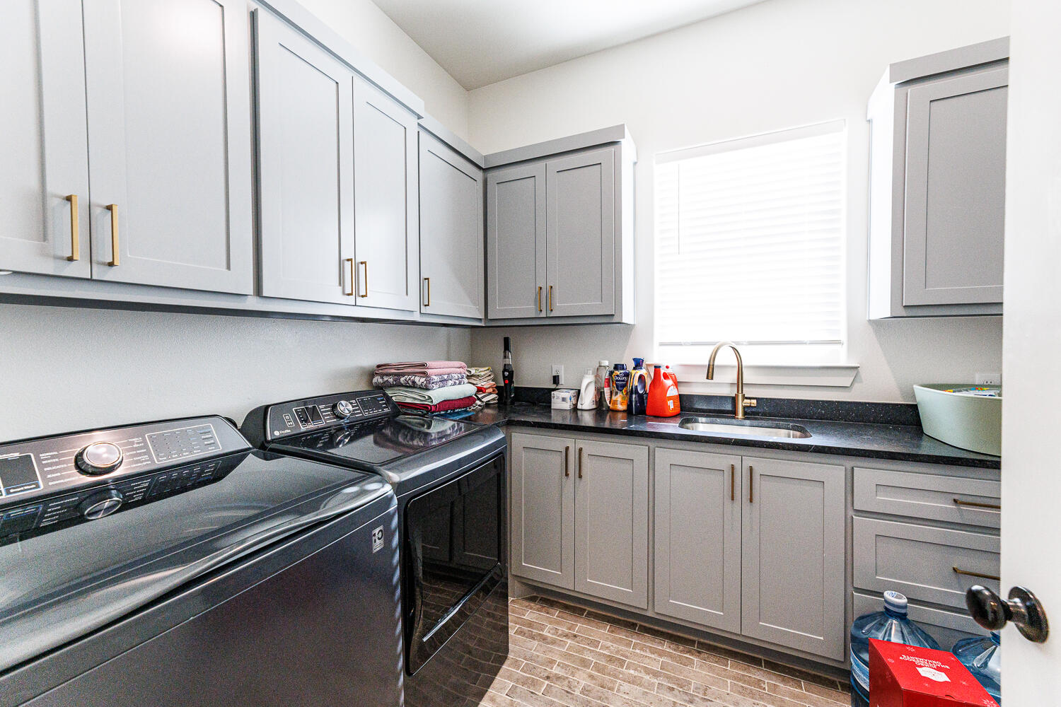 2805 150th Street Lubbock, TX 79423 - Photo 70 of 82 Utility Room