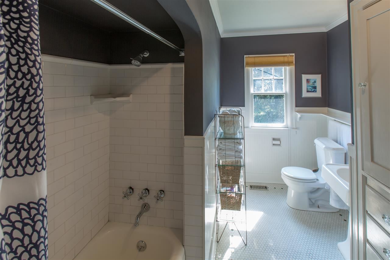 825 East Syringa Road Spokane, WA 99203 - Photo 11 of 20 Gallery Image 11