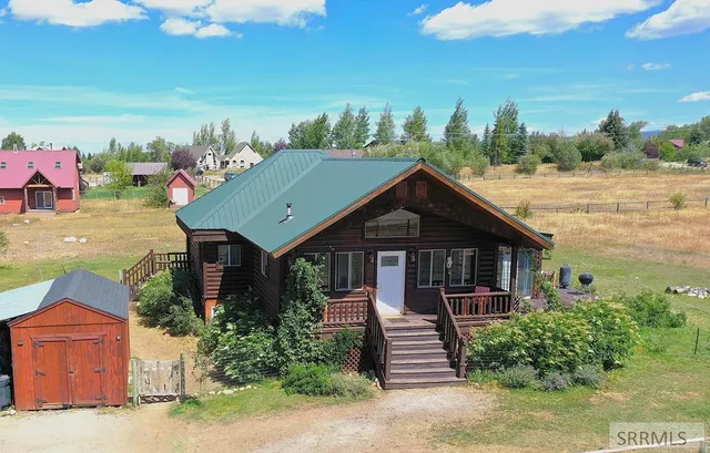 $837,500 | 1830 Mount Davidson Drive, Driggs, ID 83422