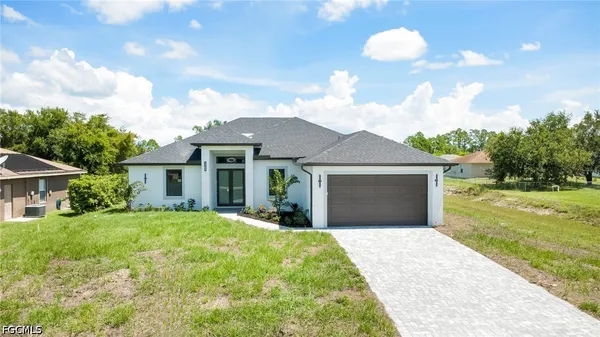 $2,250 | 3500 33rd Street Southwest, Lehigh Acres, FL 33976