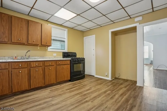 $675,000 | 18 East 2nd Street, Clifton, NJ 07011