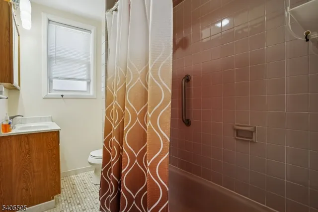 $675,000 | 18 East 2nd Street, Clifton, NJ 07011