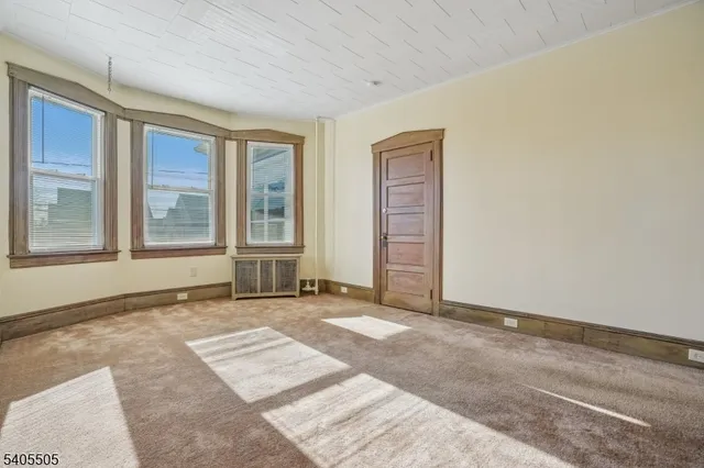 $675,000 | 18 East 2nd Street, Clifton, NJ 07011