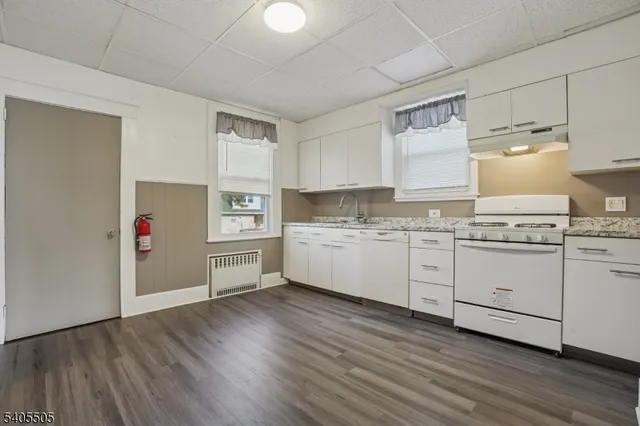 $675,000 | 18 East 2nd Street, Clifton, NJ 07011