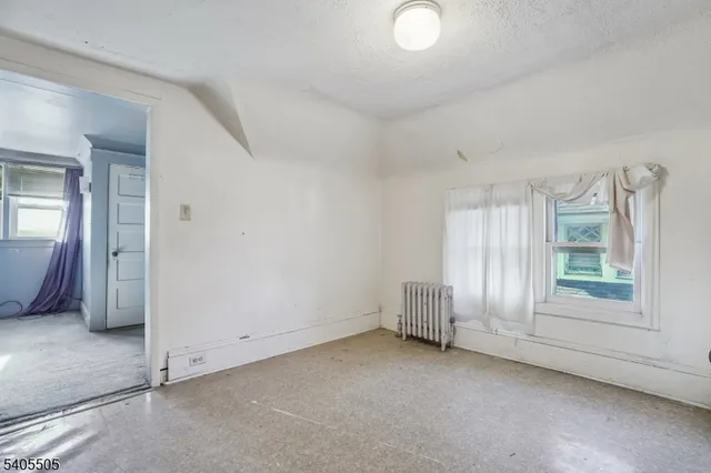 $675,000 | 18 East 2nd Street, Clifton, NJ 07011