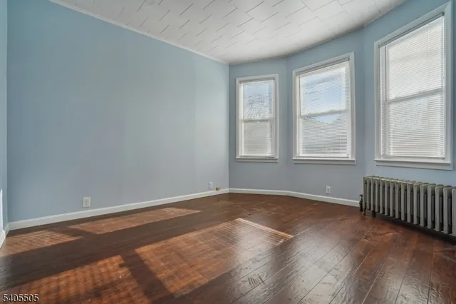 $675,000 | 18 East 2nd Street, Clifton, NJ 07011