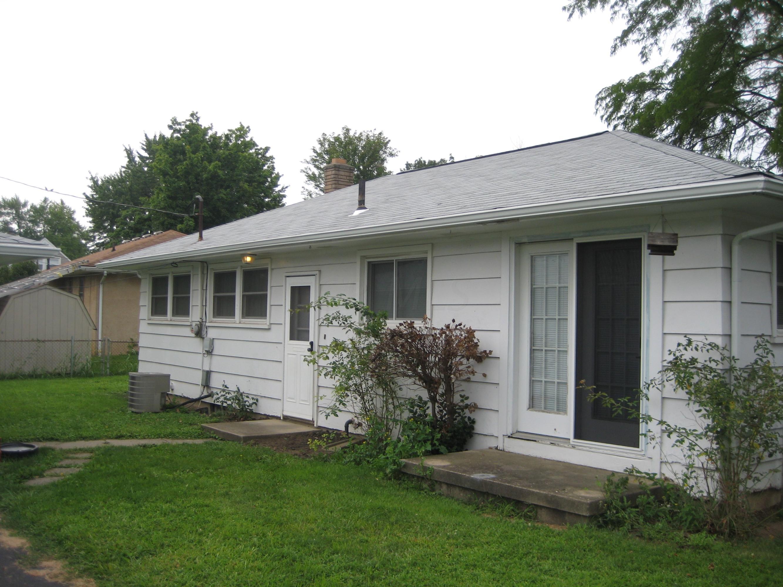 2834 Hampton Road South Columbus, OH 43232 - Photo 4 of 10 Gallery Image 4