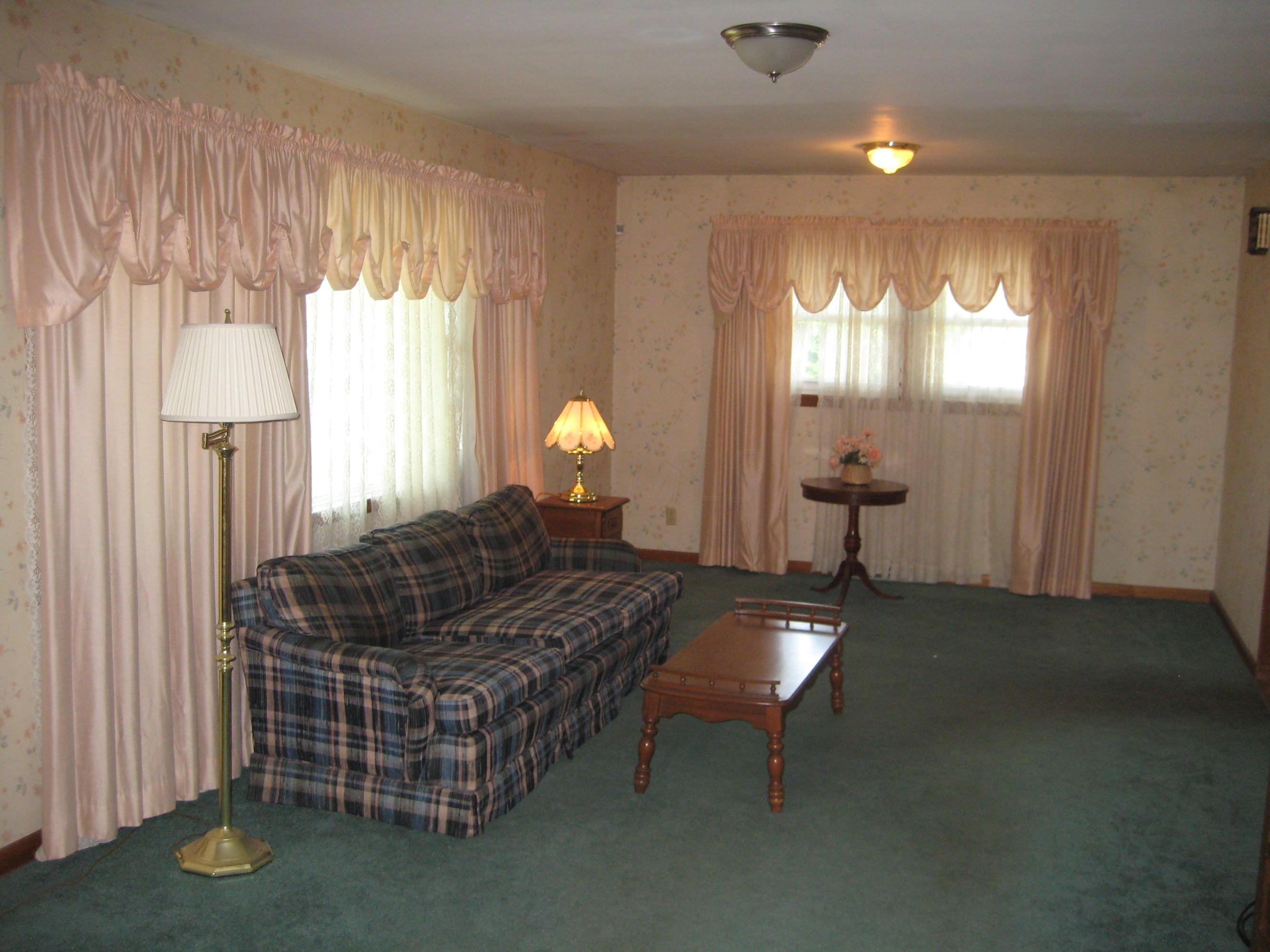 2834 Hampton Road South Columbus, OH 43232 - Photo 9 of 10 Gallery Image 9